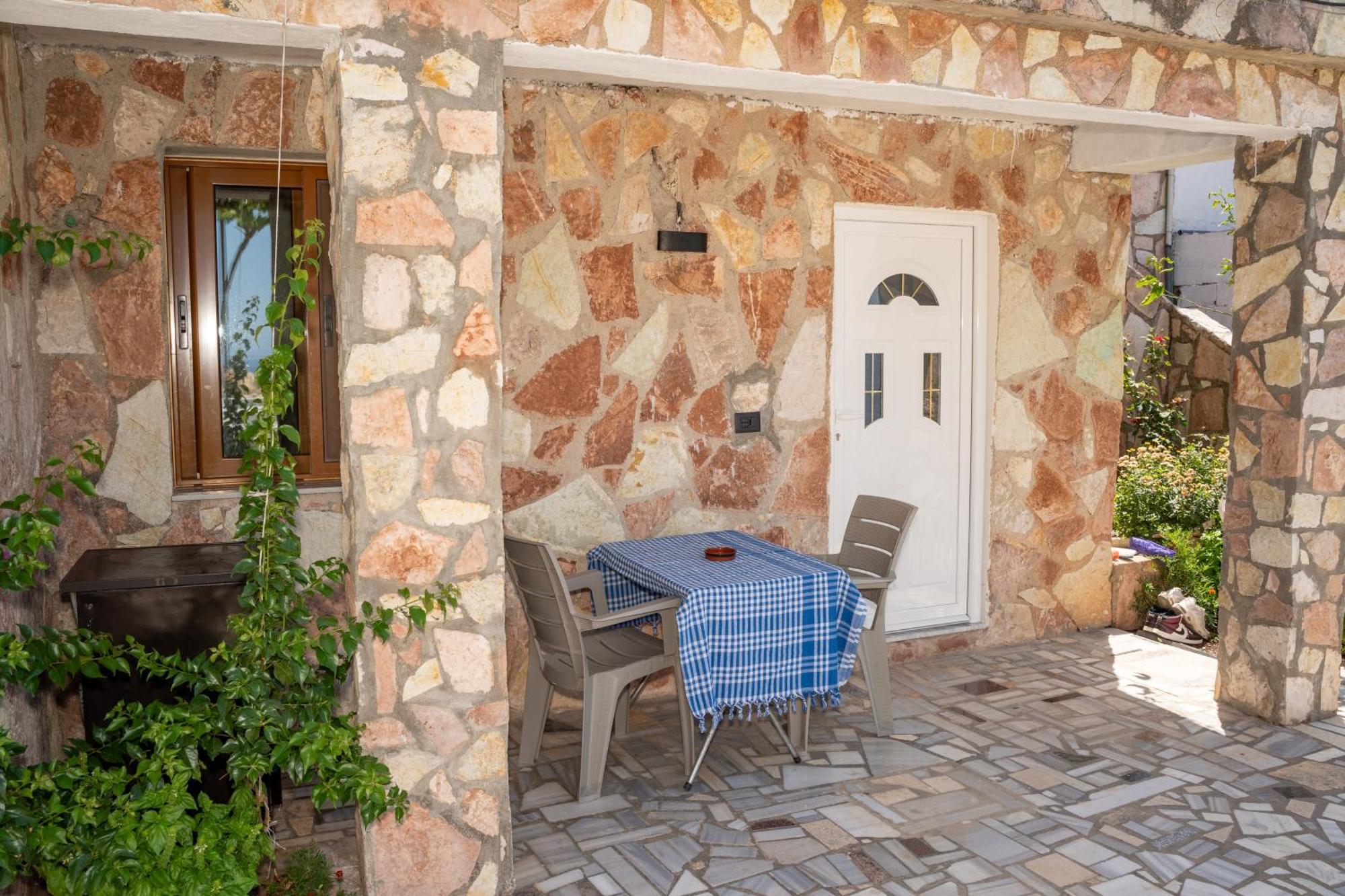 Laa Melossa Sarande Exterior photo